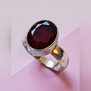 NWT Solid 925 Sterling silver Natural Garnet Ring